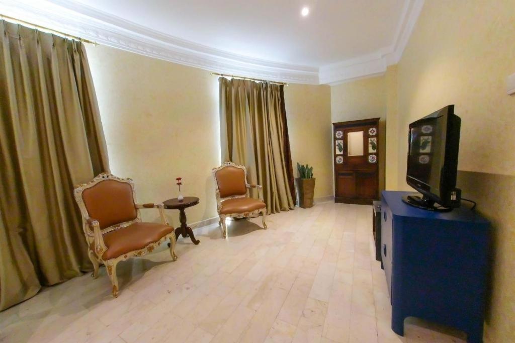 Amos Cozy Hotel Melawai Jakarta Exteriér fotografie